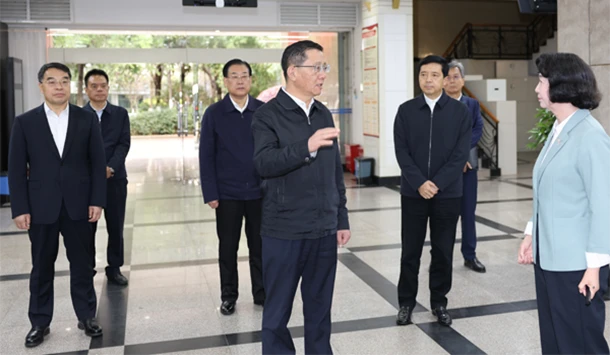 王予波在省教育厅调研时强调 以人民为中心办教育兴教育 以实干为导向促公平提质量
